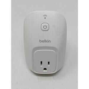 Belkin - Wemo Smart Switch WiFi Plug - F7C027
